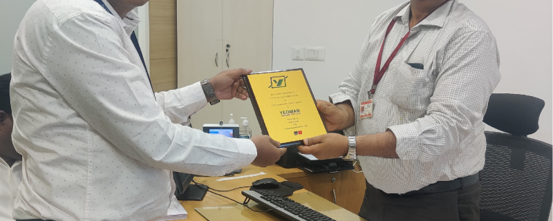 Mr. Anand Kumar, Vice President of YMPL presented Memento to Mr. R.K Yadav